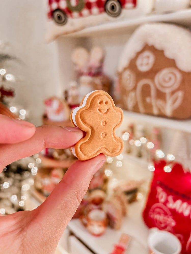 Gingerbread Man Fake Bakes - Bag of 15