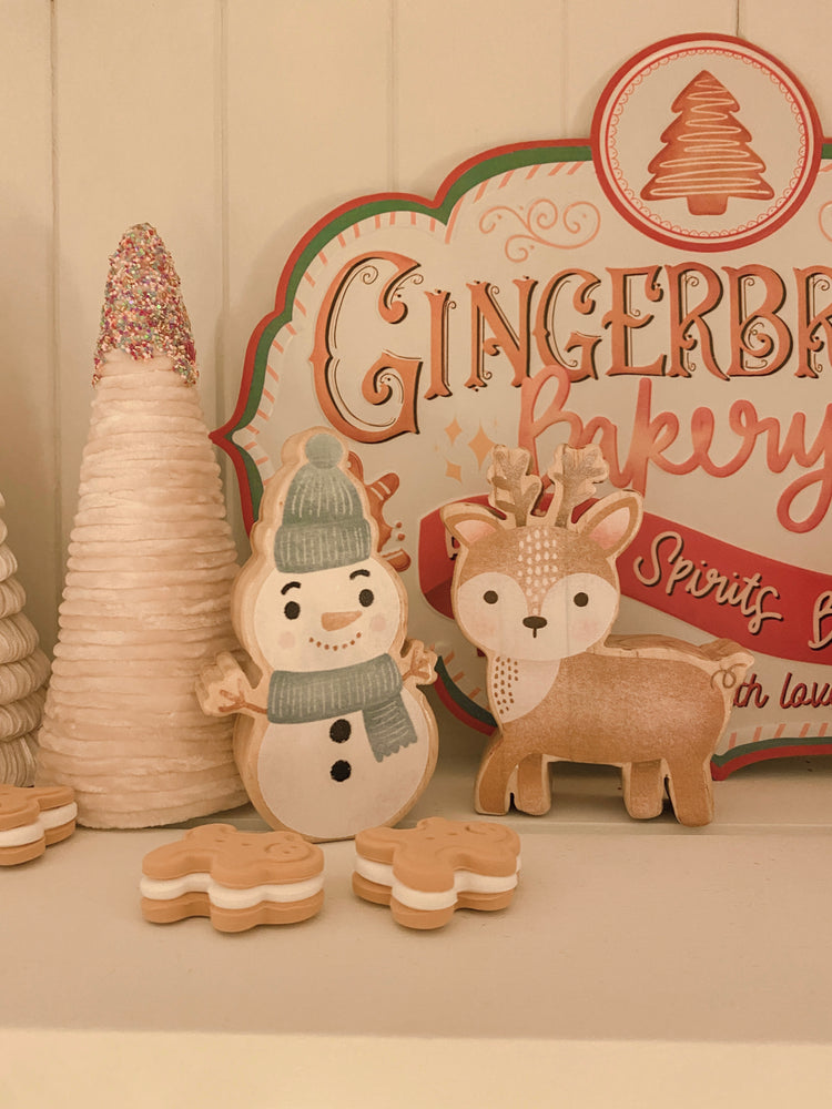 REINDEER WOODEN DECOR