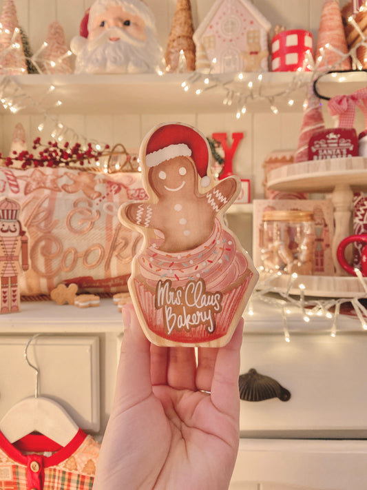MRS CLAUS BAKERY GINGERBREAD WOODEN DECOR